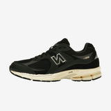 New Balance 2002R Black Vintage